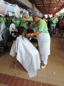 Imagem da notícia - Cetam oferece serviços de beleza no “Saúde de Rua”