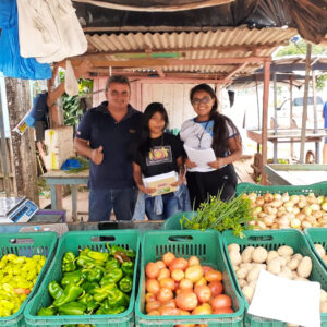 Imagem da notícia - Pronatec/Cetam/Autazes: curso Técnico em Agricultura desenvolve projetos sobre origem das hortaliças e qualidade do leite produzido no Município