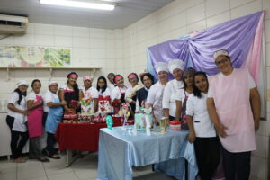 Imagem da notícia - Turma avançada de Design de Bolos Infantil expõe produtos