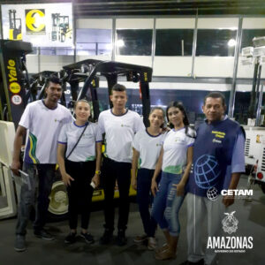 Imagem da notícia - Turma de qualificação profissional em visita técnica