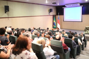 Imagem da notícia - UEA conclui pós graduação e certifica profissionais do Cetam