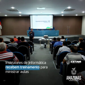 Imagem da notícia - Instrutores de Informática recebem treinamento para ministrar aulas