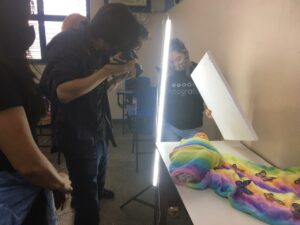 Imagem da notícia - Alunos realizam ensaio newborn e dão show em sessão de fotos