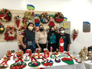 Imagem da notícia - Turma de Enfeites natalinos conclui curso no Cetam/CECF Miranda Leão