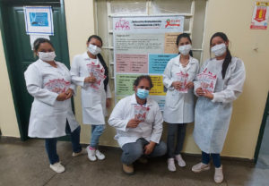 Imagem da notícia - Alunos do Saavedra promovem ação em alusão a Campanha Dezembro Vermelho