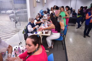 Imagem da notícia - Servidoras do Cetam ganham Dia de Beleza no 8 de Março