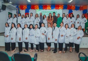 Imagem da notícia - Cerimônia do Jaleco marca nova etapa para alunos do curso Técnico em Estética do Cetam